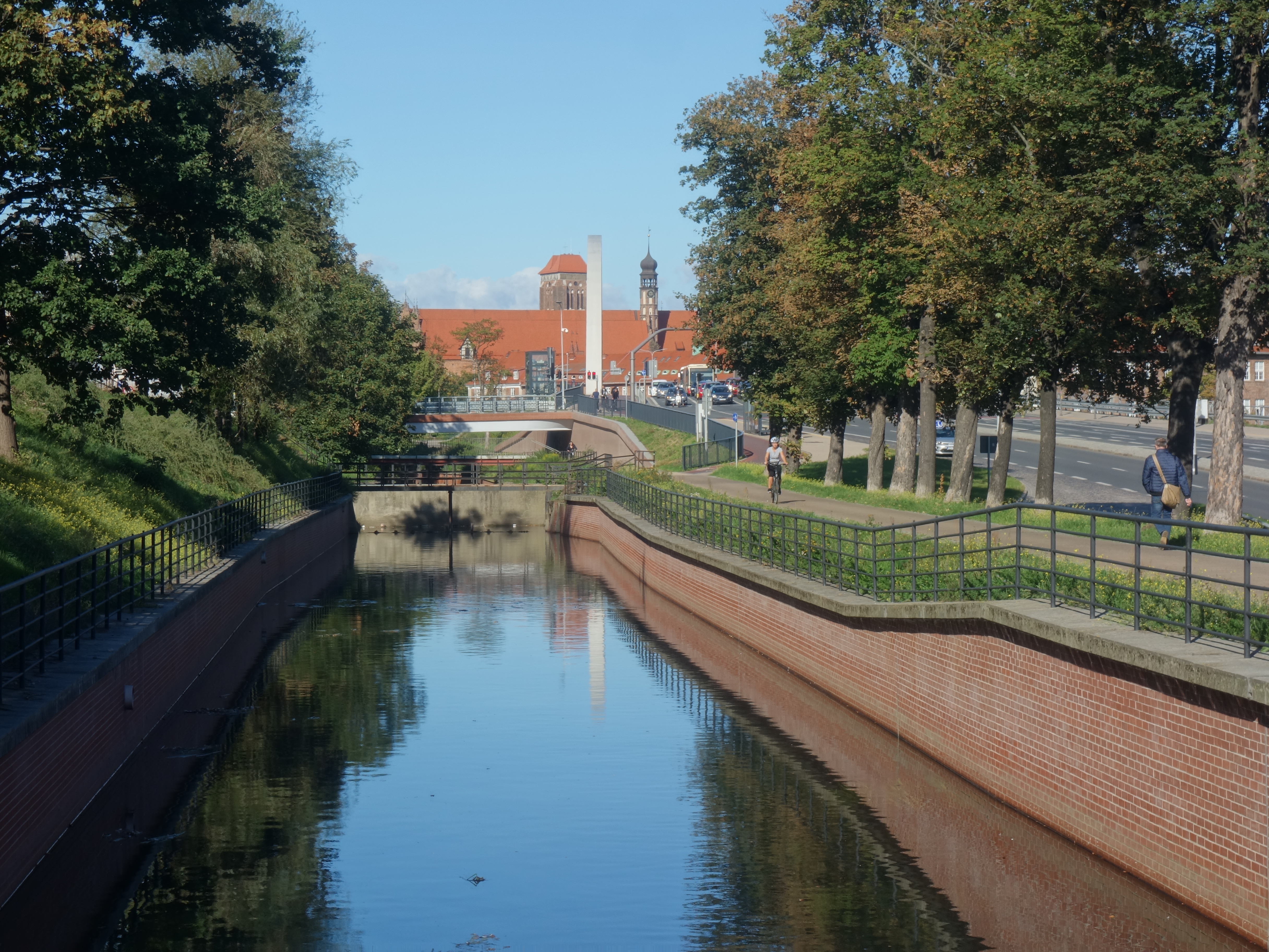 Spacer od ujścia Kanału Raduni do Św. Wojciecha #2 – barokowe Stare Szkoty, krajobrazowe Lipce, zaskakująca Orunia