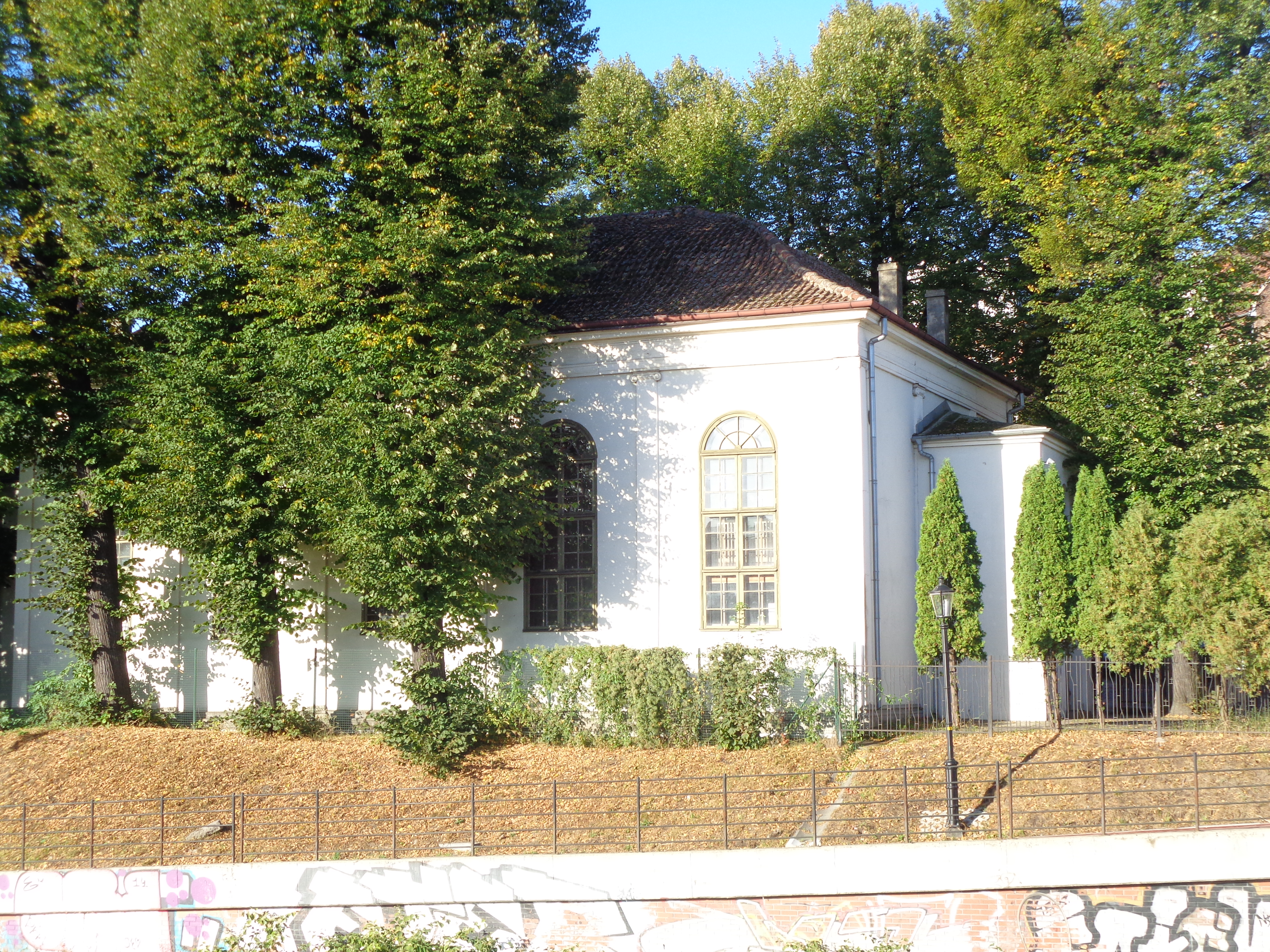Ciekawostki gdańskich dzielnic – Biskupia Górka i Zaroślak (Historyczne Śródmieście) – ulica, której nie ma, podziemna klatka schodowa i nietypowy dzwonek do drzwi!